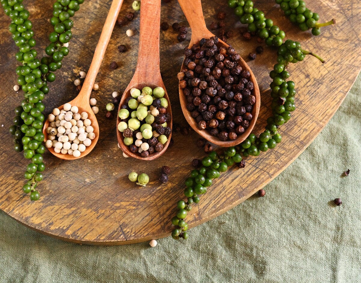 Piperina: Ce este, proprietăți și beneficii piper negru