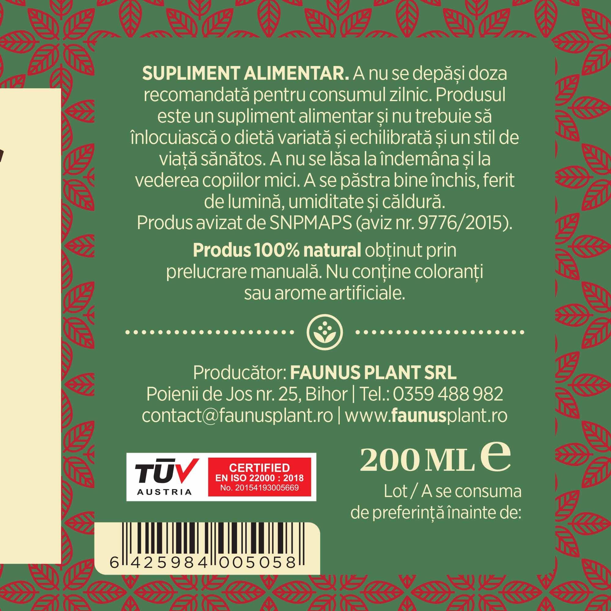 Etichetă desfășurată pentru Sirop Măceșe 200 ml care oferă recomandări și precauții și sublinează faptul că produsul are certificare TUV Austria, apare logo-ul, un cod de bare și termenul de valabilitate
