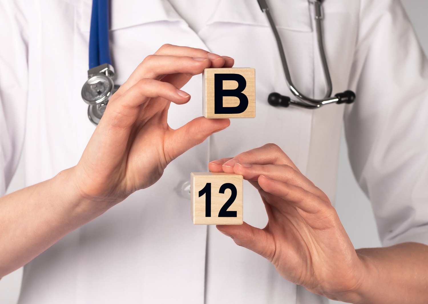 Vitamina B12: Surse, Beneficii și Semnele Deficienței