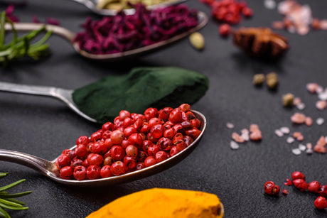 Flavonoide: ce sunt, ce beneficii au și cum te ajută