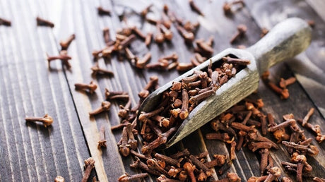 Cuișoarele: Mirodenii sau plante medicinale? 5 Proprietăți neașteptate