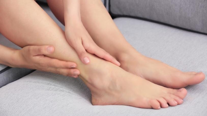 Ai dureri reumatice de picioare? Tratează-le naturist