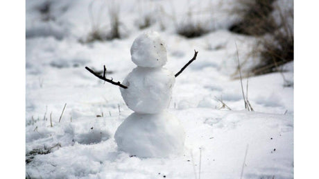 Frigul crește tensiunea arterială. De ce iarna este un pericol ascuns pentru inimă