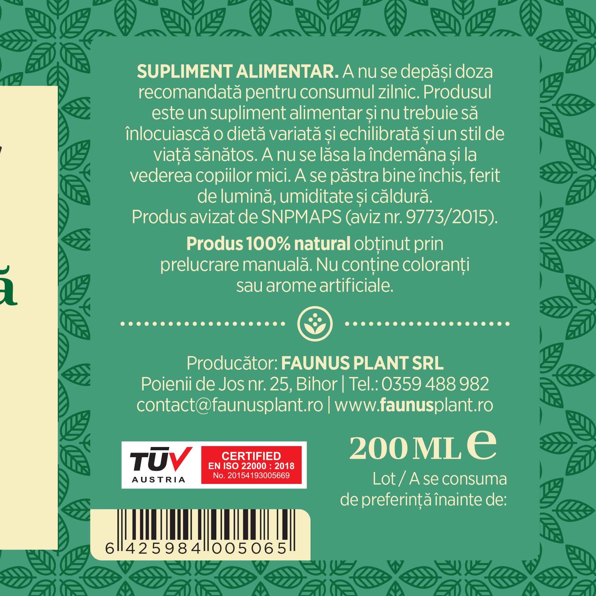 Etichetă dreapta desfășurată pentru Sirop Pătlagină 200ml care oferă recomandări și precauții și sublinează faptul că produsul are certificare TUV Austria, apare logo-ul, un cod de bare și termenul de valabilitate