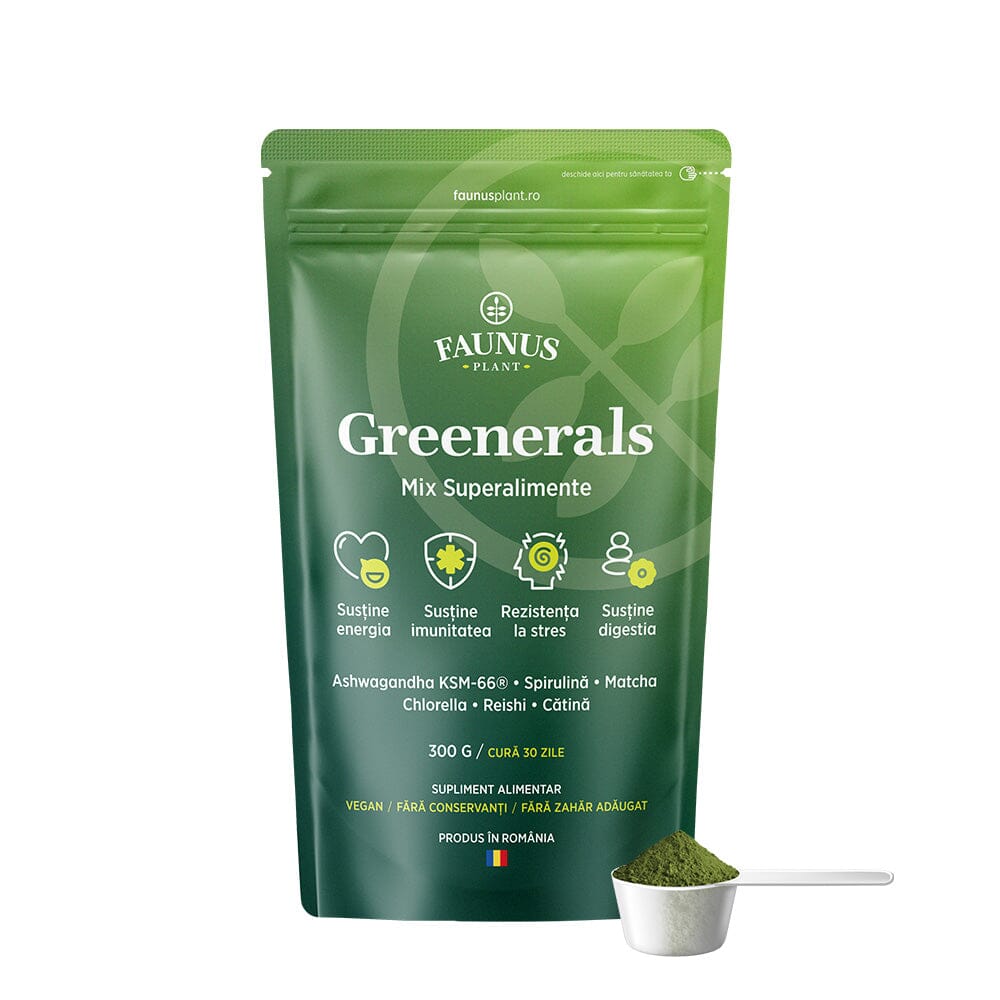 Greenerals de la Faunus Plant. Ambalaj față pe fundal alb, cu linguriță care conține doza zilnică de pudră în partea din dreapta jos. Vizibil pe etichetă este logo Faunus Plant, denumire produs, beneficii și ingrediente principale, cură și faptul că este produs în România.